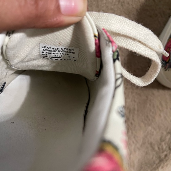 Tory Burch Leather Floral sneakers lace up shoes Size 5 - Picture 9 of 9